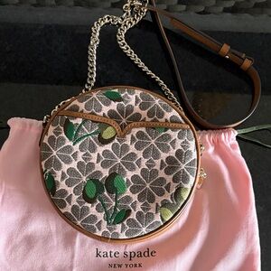 Kate Spade Black and Green Clover Crossbody Bag
